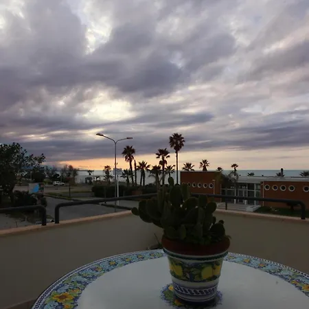 Sapore Di Mare Apartment